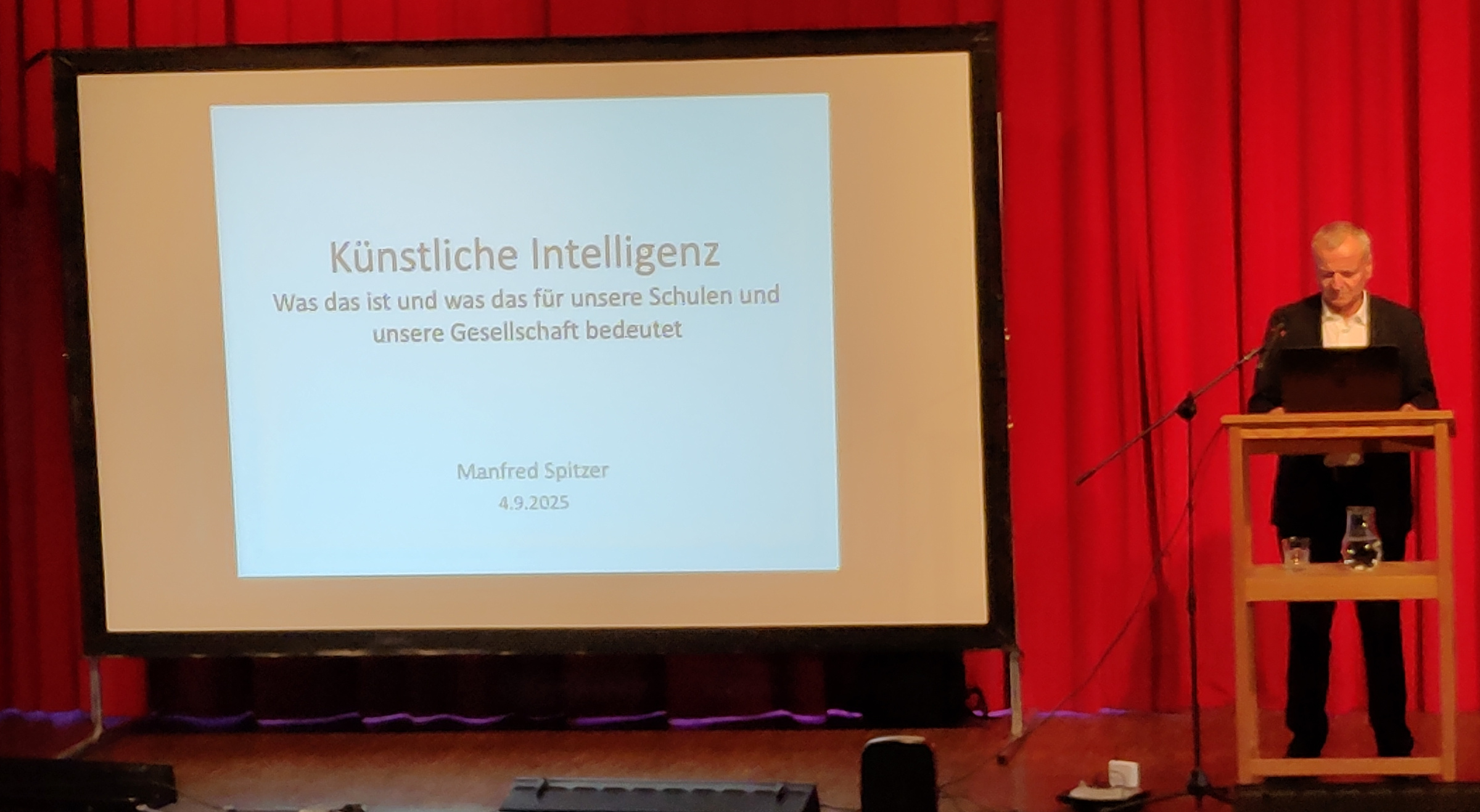 „KI hat Intuition“ – Vortrag von Prof. Manfred Spitzer in Marburg